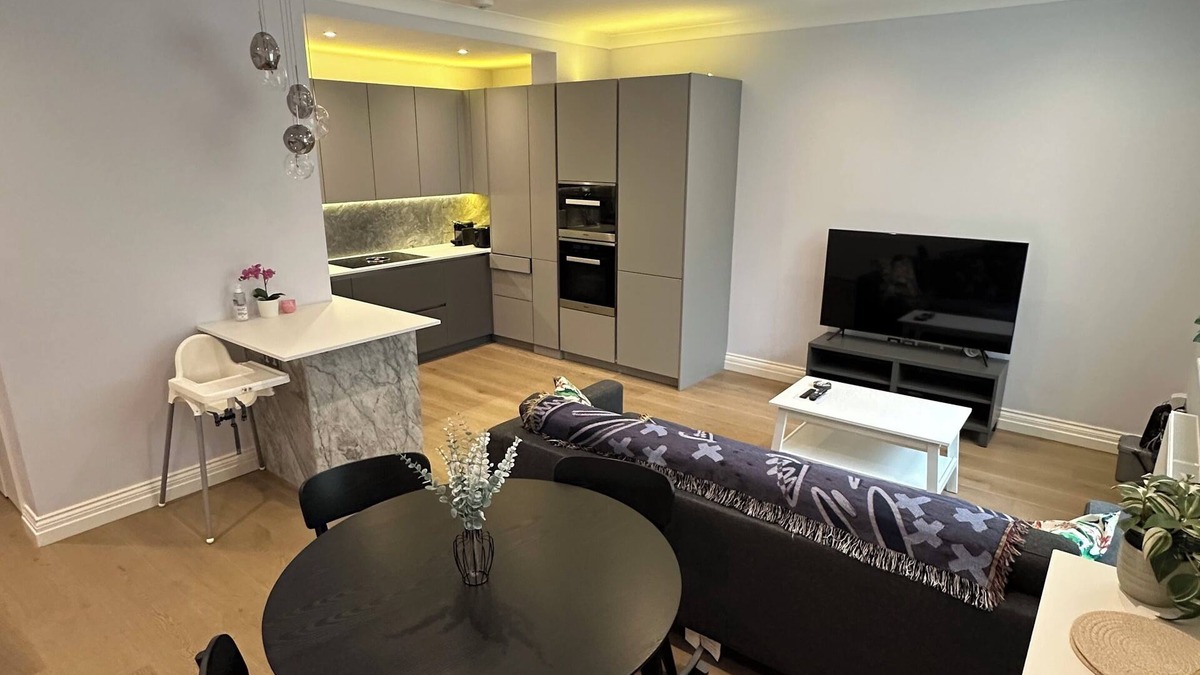 Vincent Square Apartment | Modern refurbished 2 bedroom apartment in the heart of London