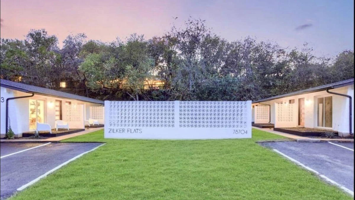 Barton Hills Condo | Modern Renovated Condo - Walk to Zilker/Barton Springs