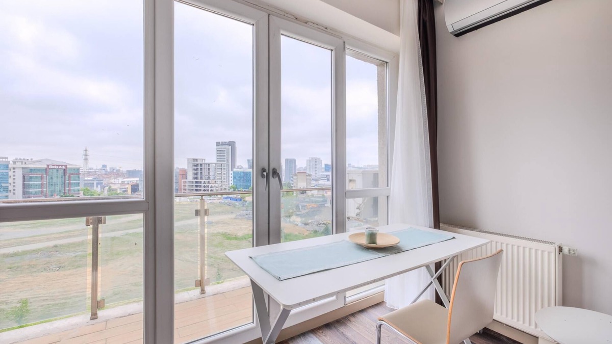 Mahmutbey Apartment | Modern Residence Studio Flat w Balcony in Bagcilar
