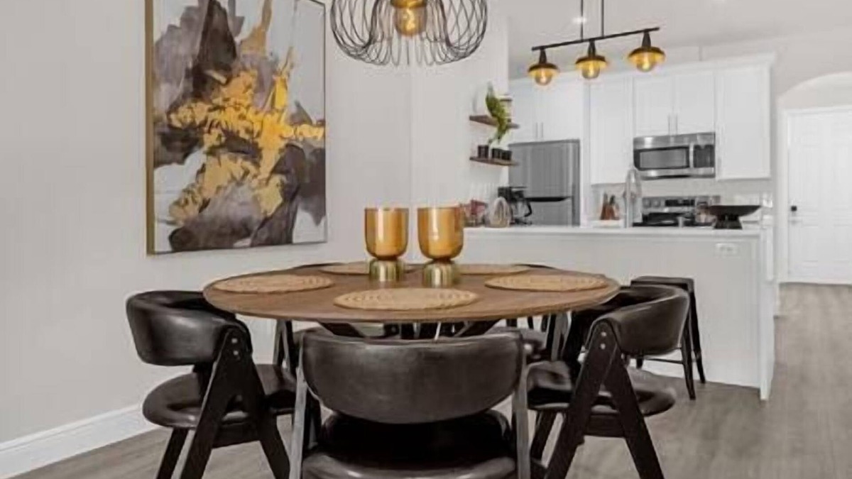 Sunset Ridge House | Modern Retreat 4BR | BBQ | PETS | 15 mi to Disney
