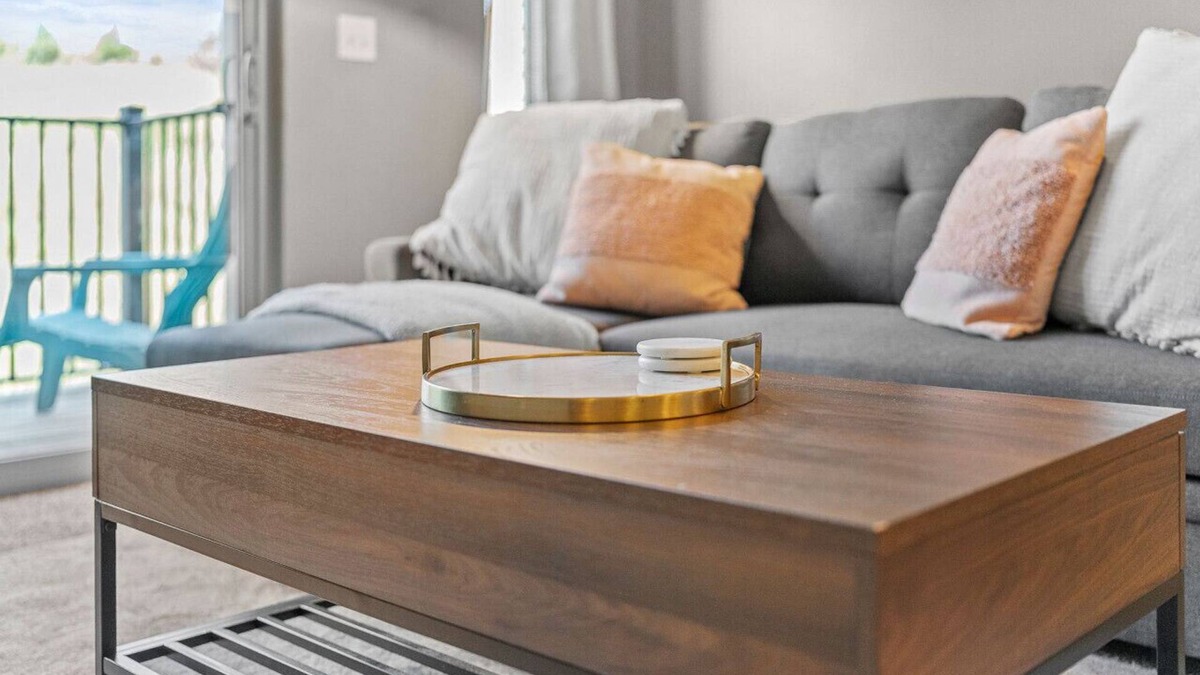 West Des Moines Apartment | Modern Retreat with Garage, Gym, and Pool