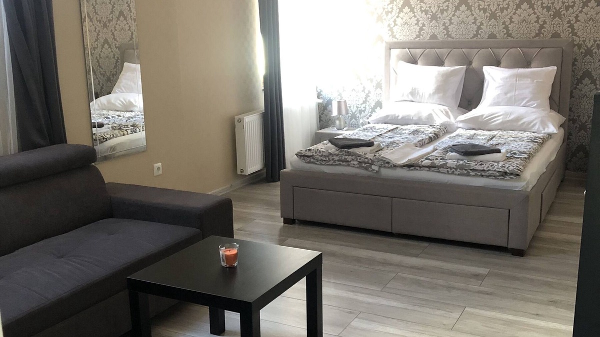 Eger House | Modern room in the heart of the city for 2 person
