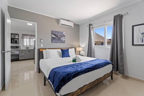 Boroncana Apartment | Modern Salia Cerca Retreat Pool & Bbq