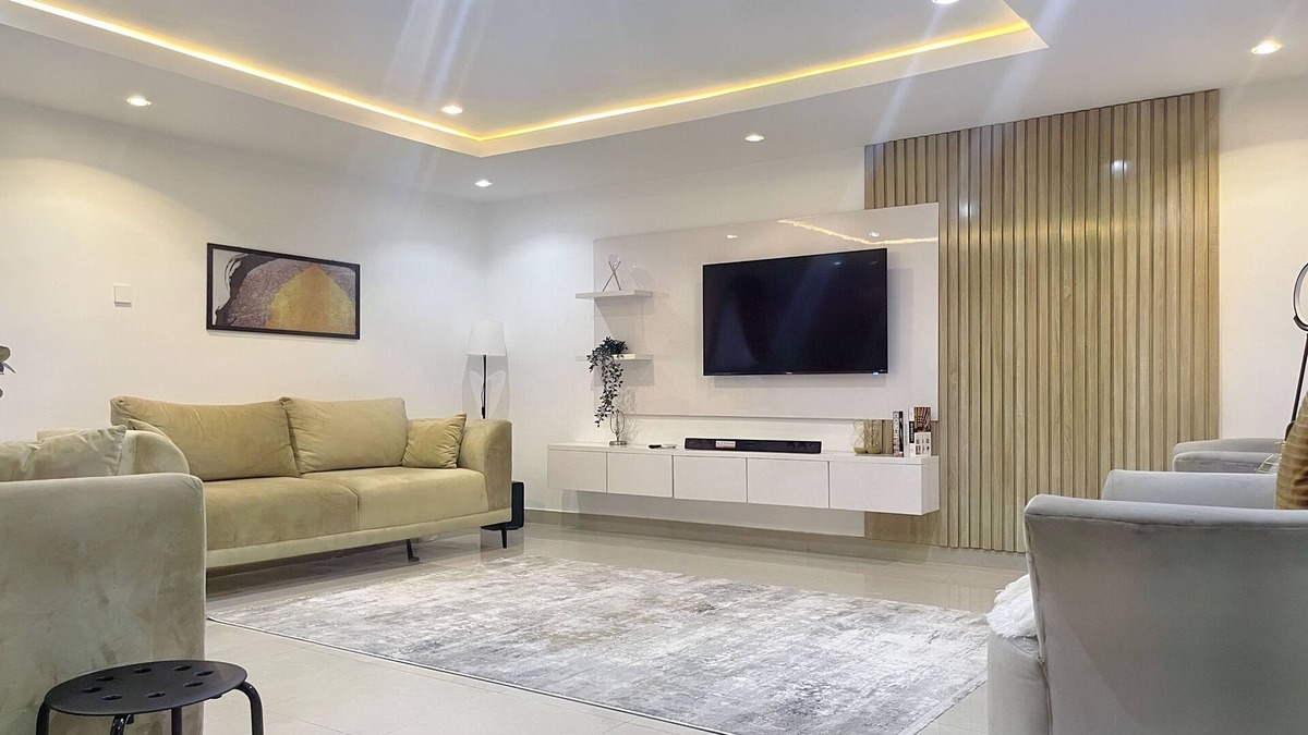 Ofin House | Modern Semi-Detached House