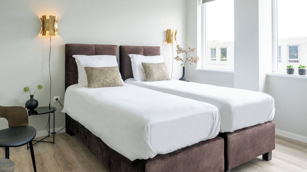 Raamsdonksveer Apartment | Modern Single Room in Raamsdonksveer with TV, Airconditioning and equipped shared kitchen
