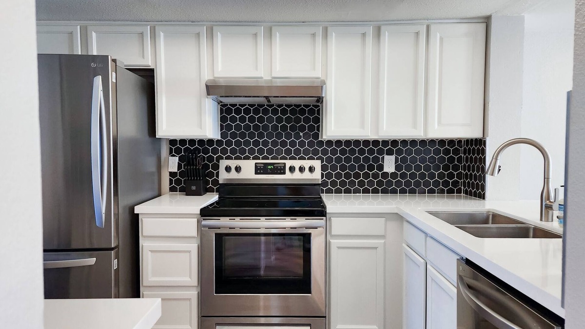 Deer Valley House | Modern Smart Townhome w/Garage