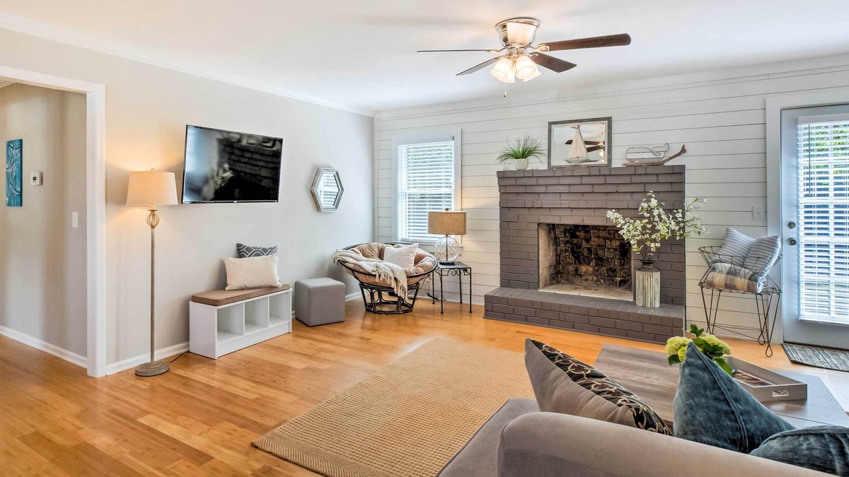 Harborgate Shores House | Modern 'Southern Comforts' Home Near Charleston