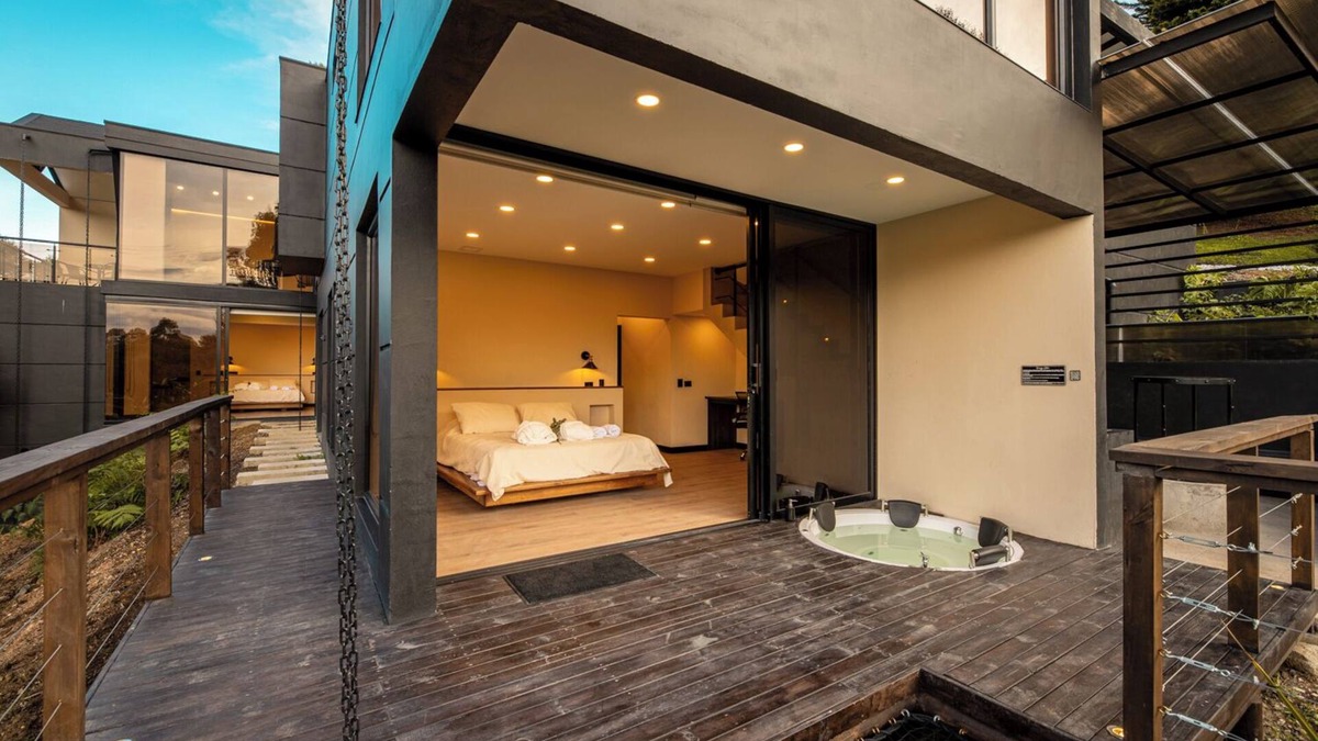 El Carmen de Viboral Villa | Modern Spa Villa in the Mountain: Turkish and Jacuzzi
