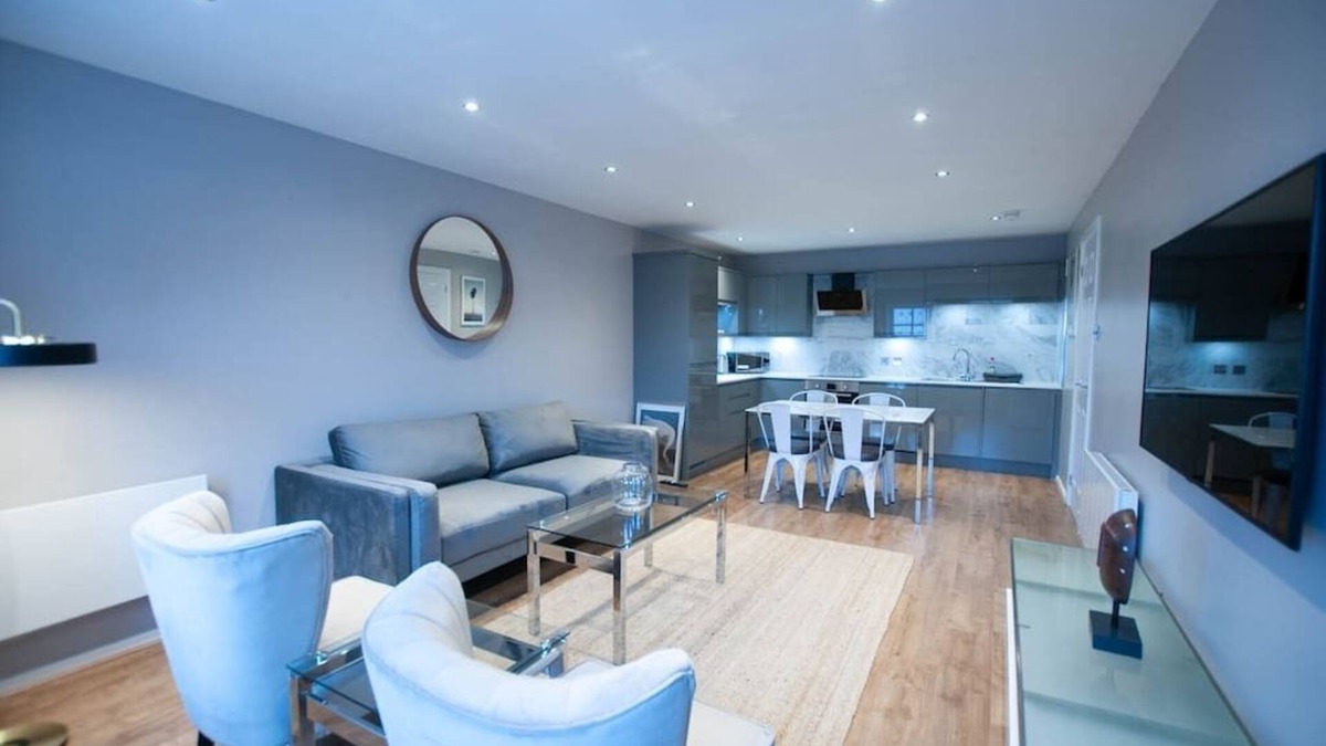 City Centre Glasgow Condo | Modern&Spacious 2 bed Merchant City Apart-High St