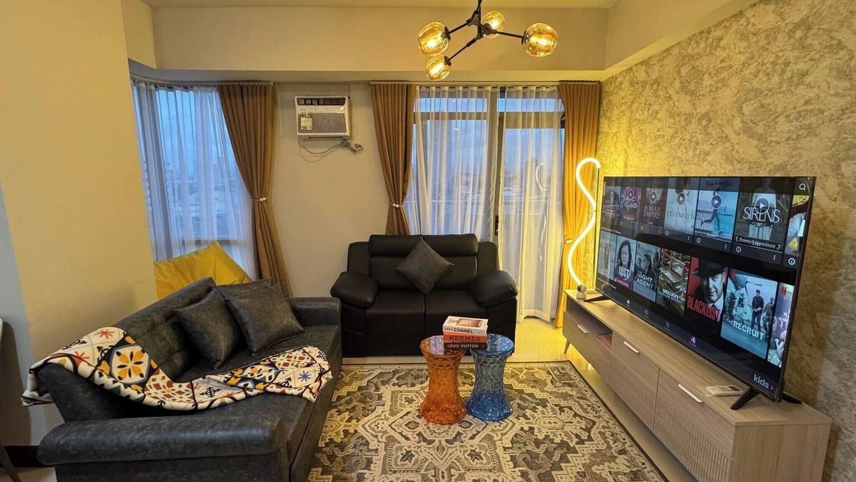 Socorro Condo | Modern & Spacious 2BR 68 sqm Condo in Manhattan Heights Pool View