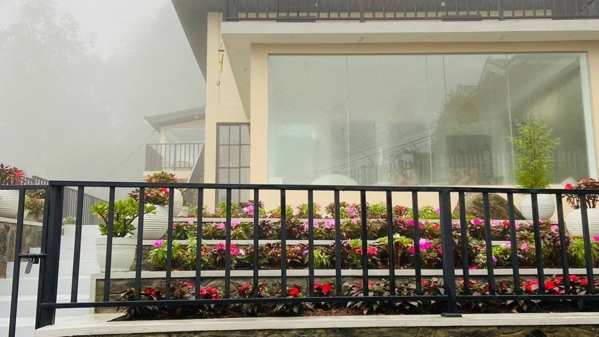 Nuwara Eliya Cottage | Modern spacious Cottage looking into Misty Mountains in Nuwara Eliya