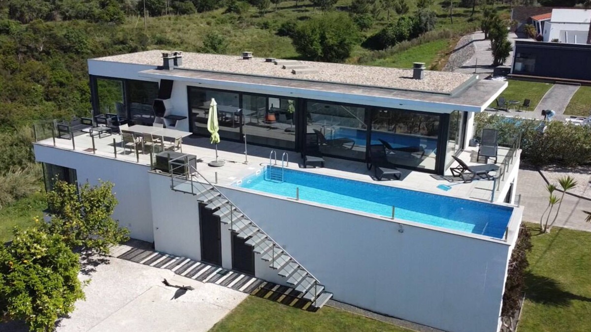 Alcobaca Villa | Modern spacious villa (8p) with breathtaking views and swimming pool