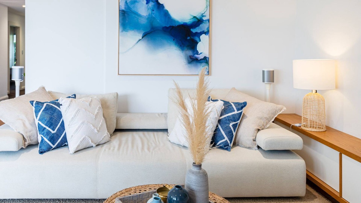 Randwick Apartment | Modern & Spacious, Walk to Coogee Beach