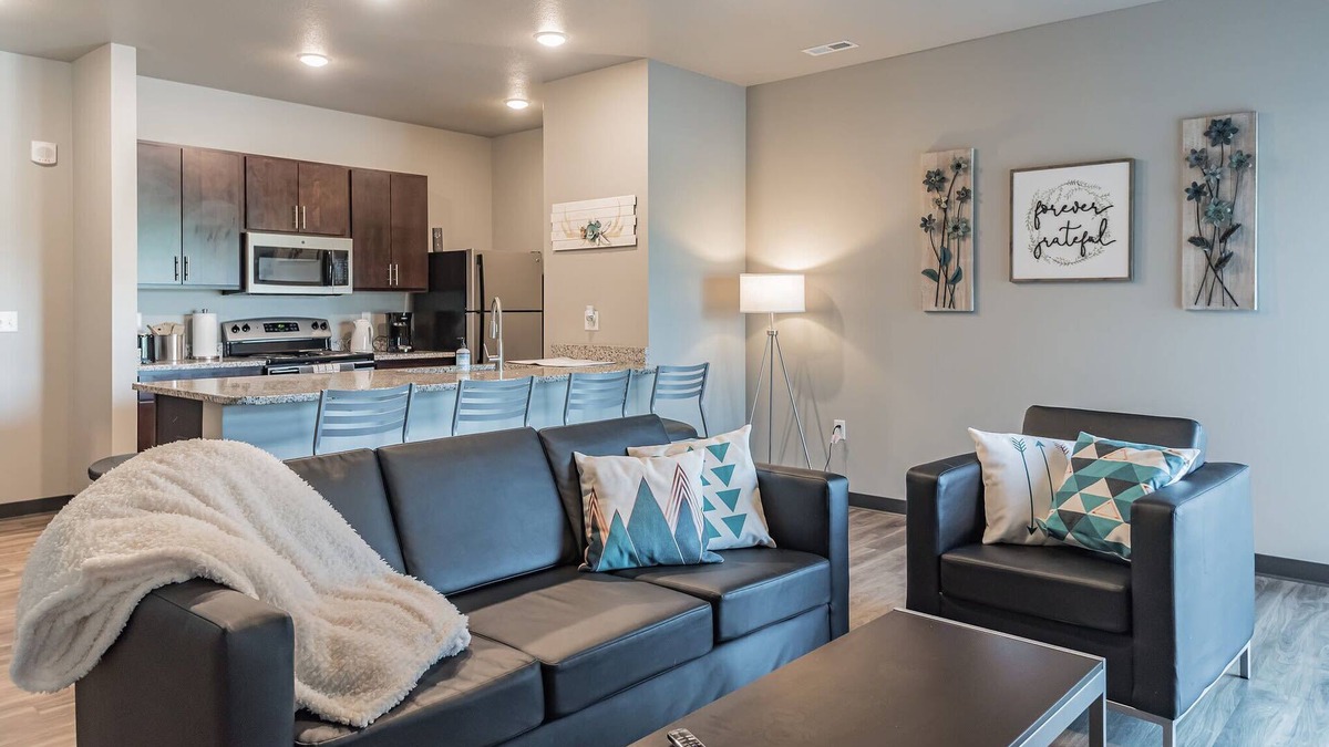 Ames Apartment | Modern Stay Near Jack Trice Stadium - Walk to ISU