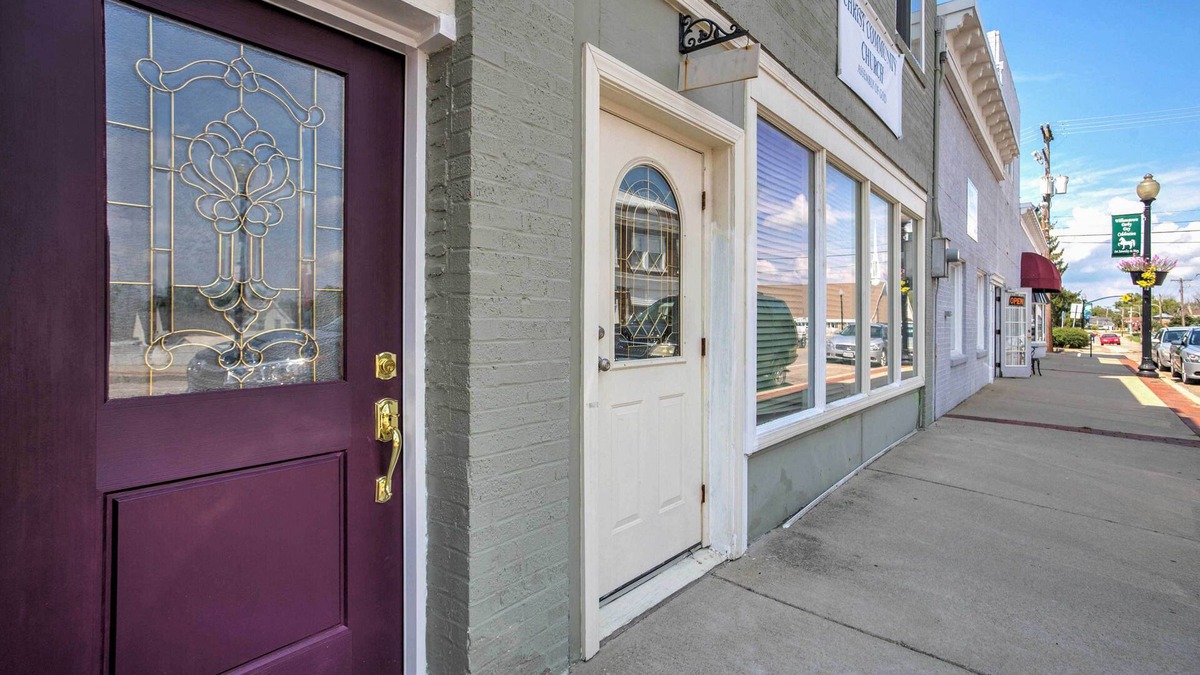 Williamstown Apartment | Modern Studio Apartment in Central Williamstown!