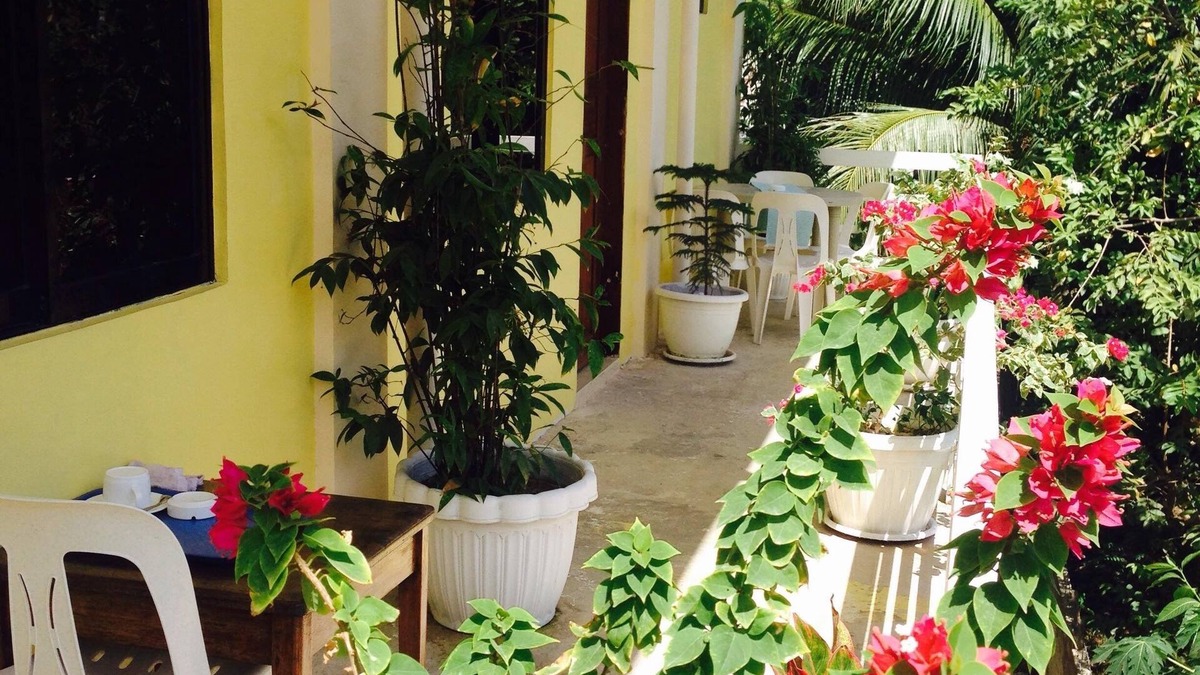 Taytay Apartment | Modern Studio In Taytay With Fast WiFi