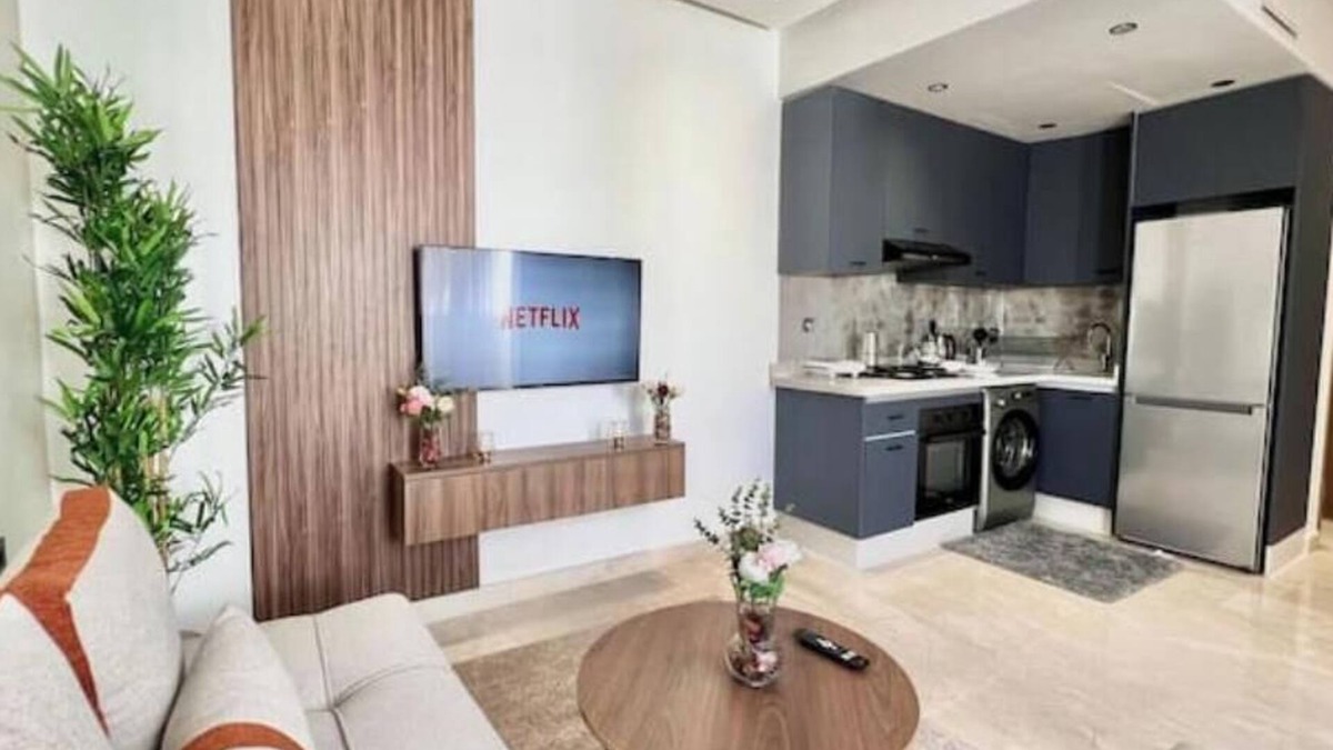 LA GIRONDE Apartment | Modern studio with terrace in Casablanca Maarif