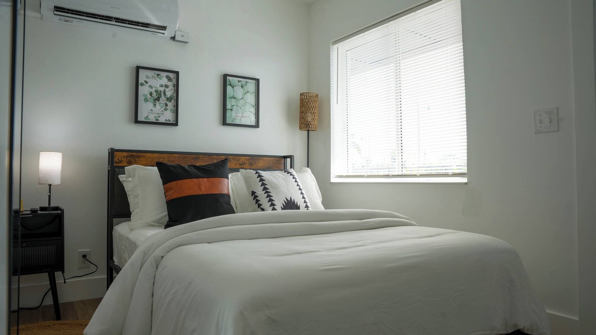 Old Northwood Historic District Hotel | Modern Studio Near Downtown