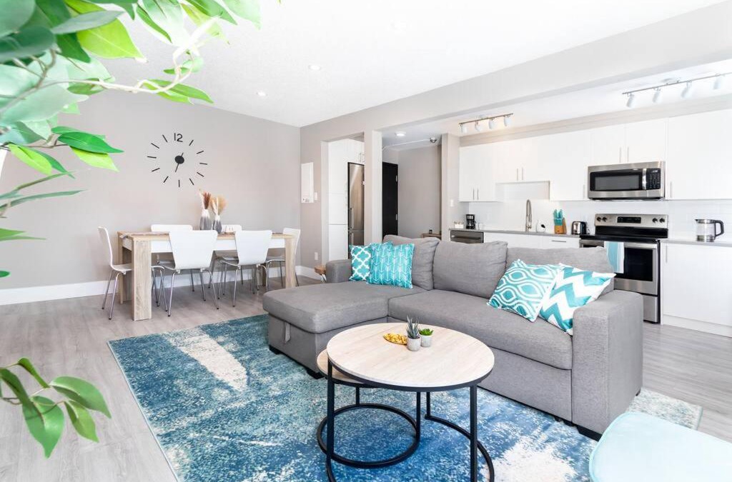 North Central Edmonton Apartment | Modern & Stylish 2-Bedroom Unit
