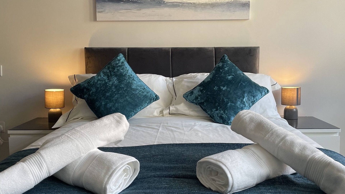 Northampton Apartment | Modern, Stylish Studio Apartment in Central Northampton