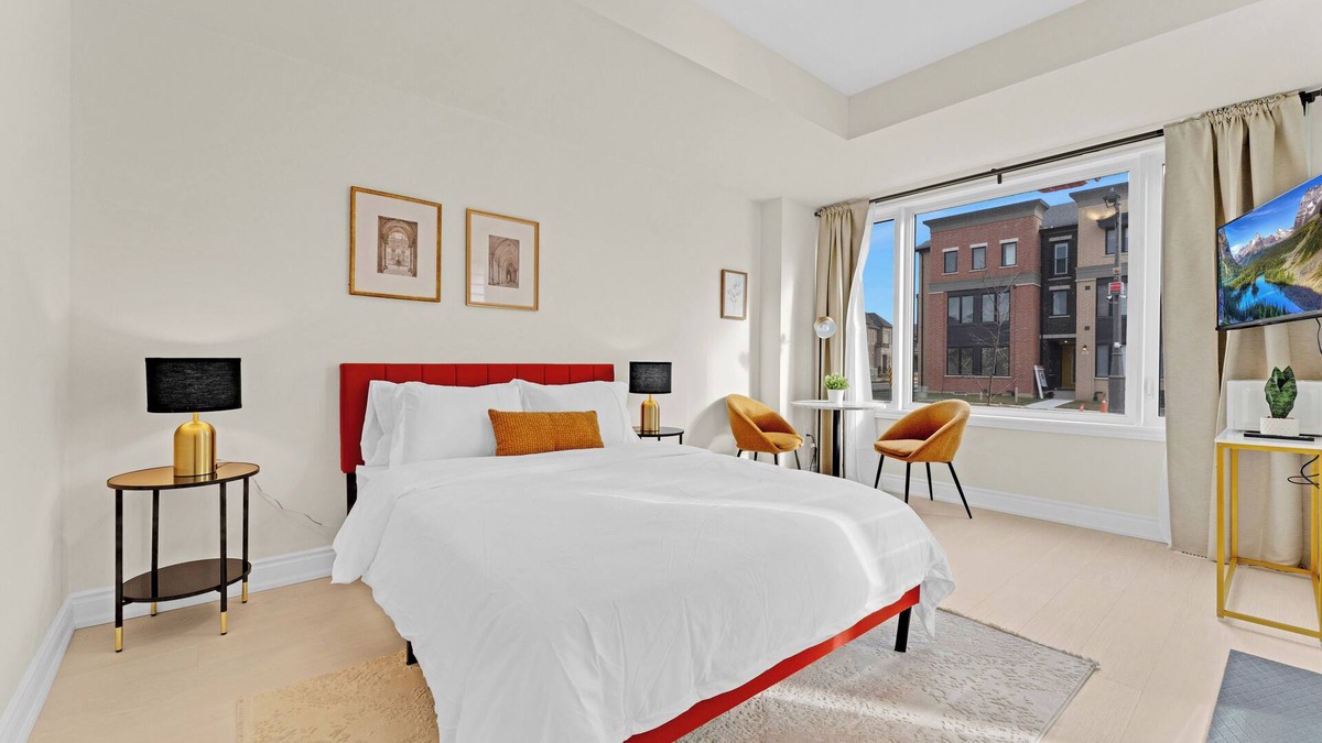 Oakville Apartment | Modern & Stylish Studio in Oakville!