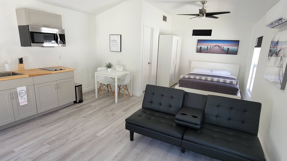Brandon Apartment | Modern & Stylish studio with private entry and parking.