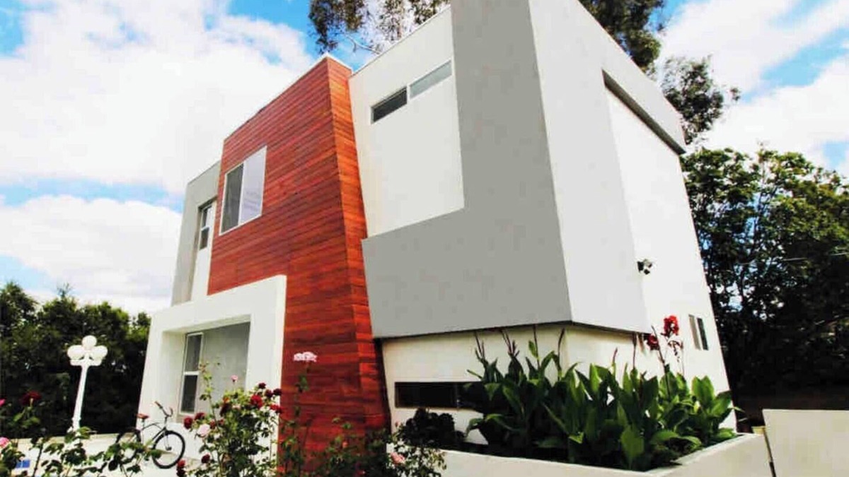 Canoga Park House | Modern Stylish Villa in West Hills