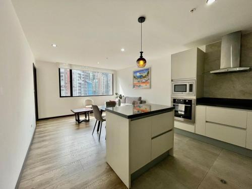 La Carolina Apartment | Modern Suite Quito Financial District Private Jacuzzi Terrace
