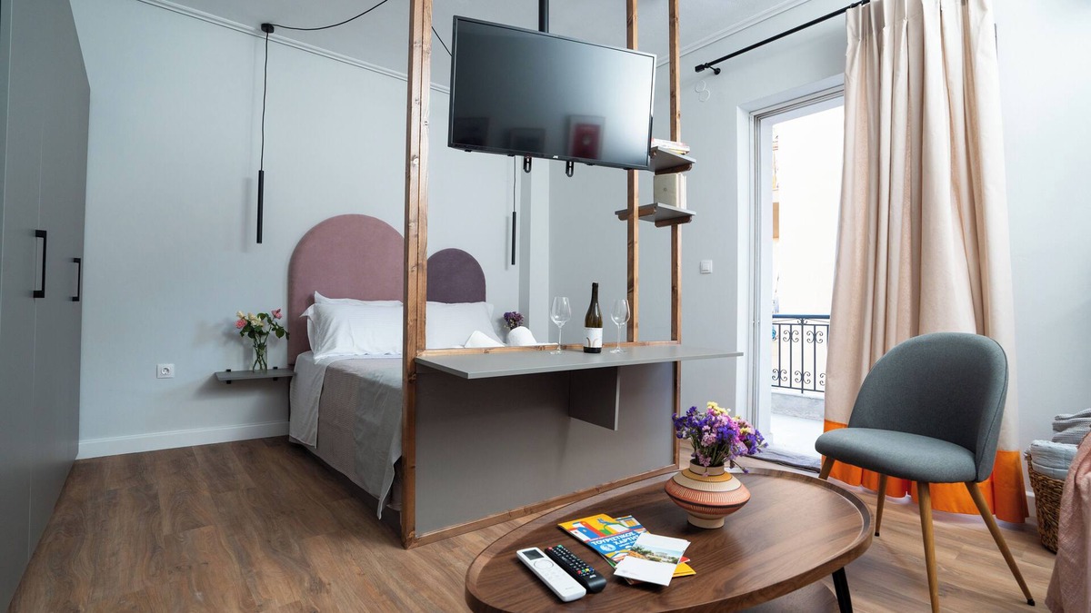Tripoli Apartment | Modern & Sunny apartment with Garden View in the heart of the city center NYX 1