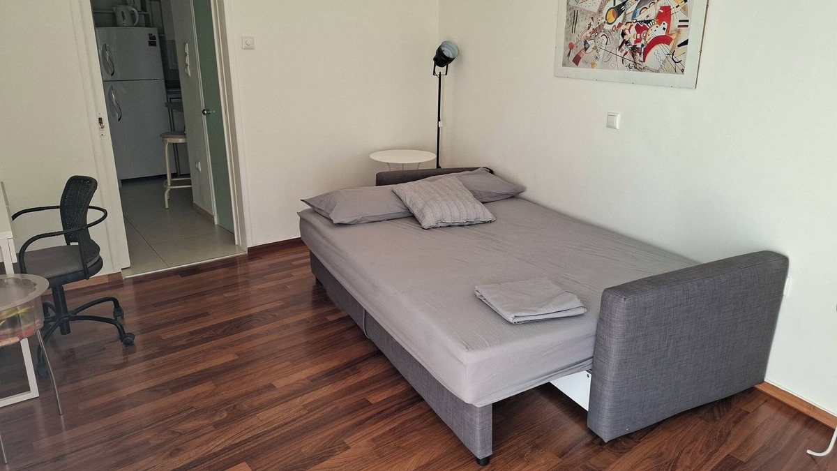 Ano Kipseli Apartment | Modern, sunny, bright downtown apartment.