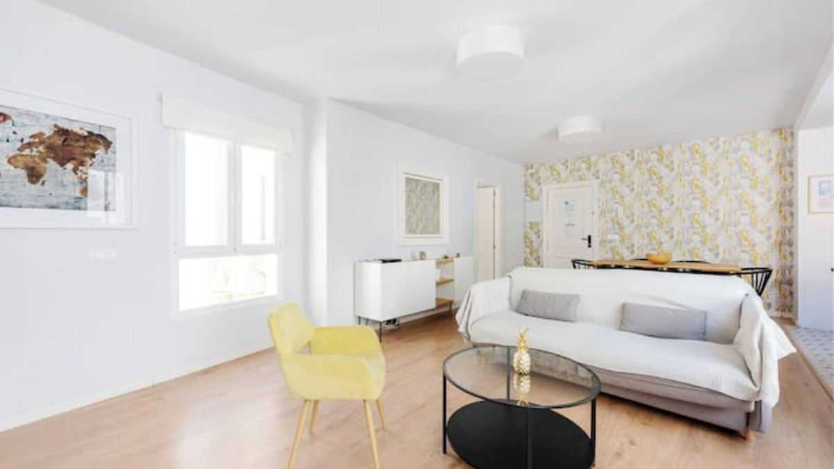 San Felipe Neri Apartment | Modern T4 Malaga Centre Aceras