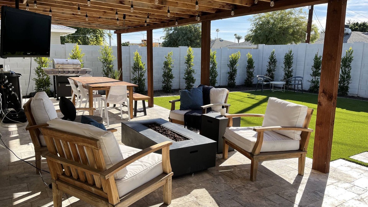 Oak Park House | Modern Three Bedroom Bungalow in Heart of Scottsdale