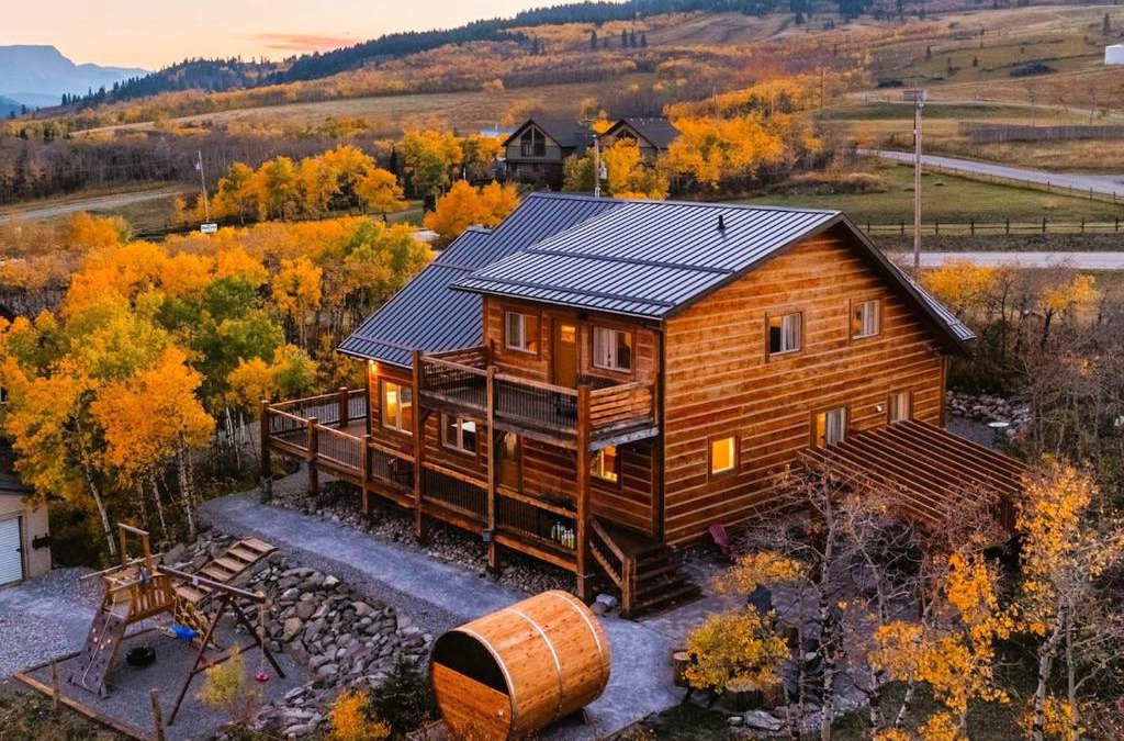 Beaver Mines Ski Chalet | Modern Timber- Hot tub, sauna, theatre, climbing wall