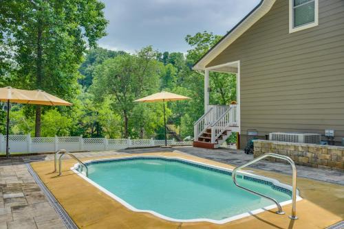 Lynchburg House | Modern Tims Ford Lake Home with Private Dock and Pool!
