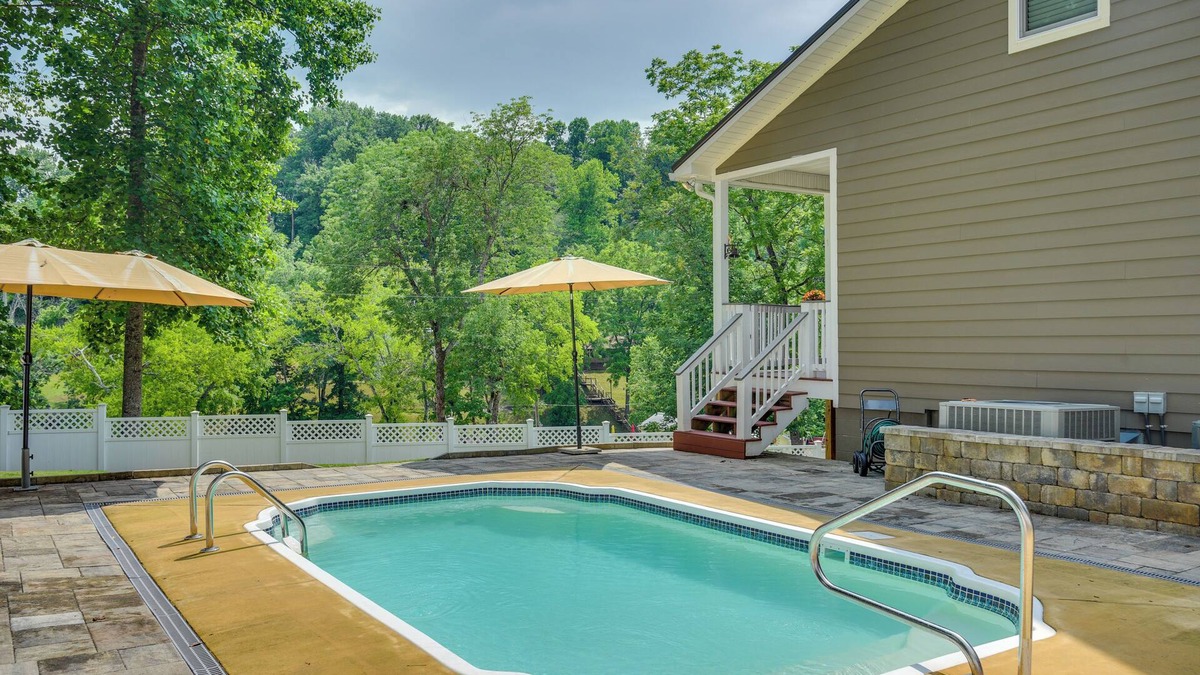 Lynchburg House | Modern Tims Ford Lake Home w/Private Dock & Pool!