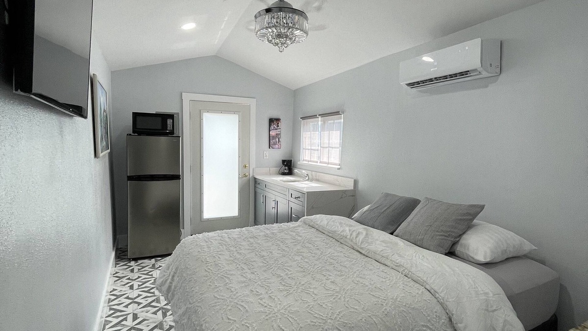 Egypt Lake-Leto Apartment | Modern Tiny home Tampa Fl