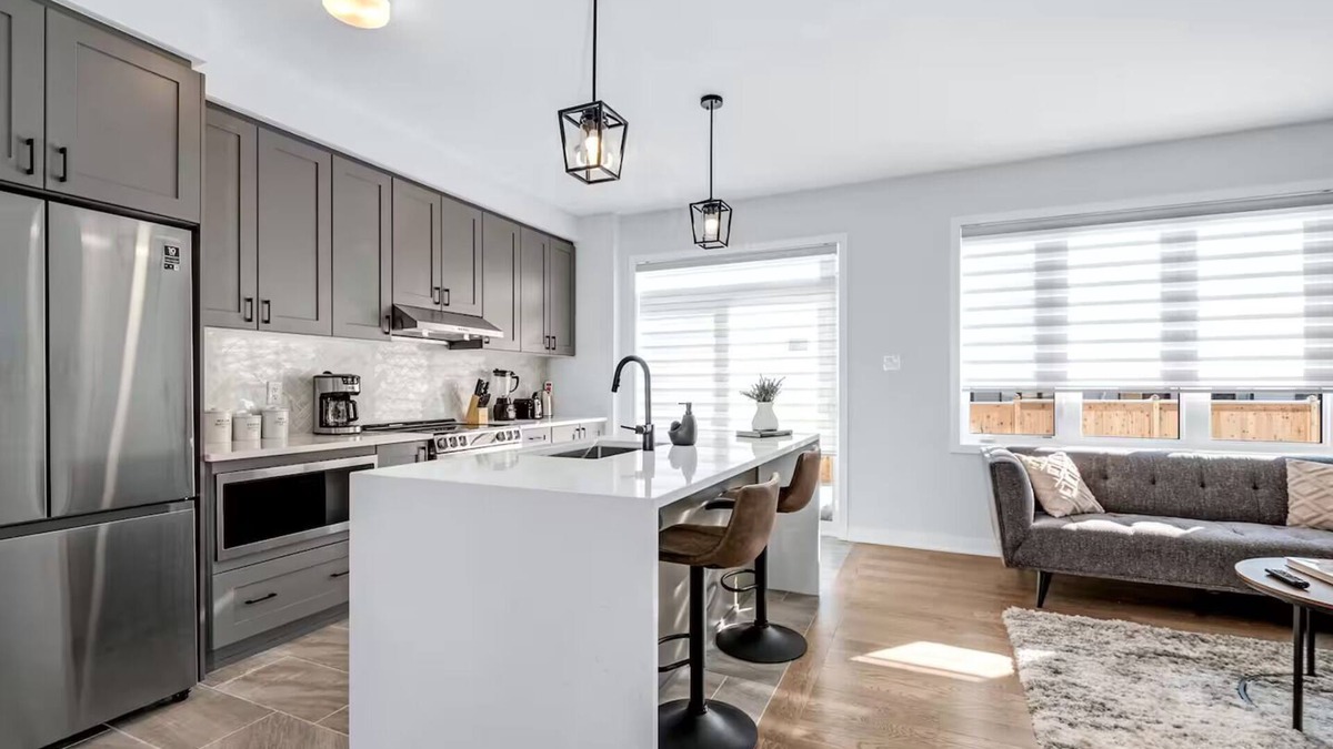 Cardinal Creek House | Modern Townhouse for Families | Game Room, 2 Parking Spots, 20 Min to Downtown
