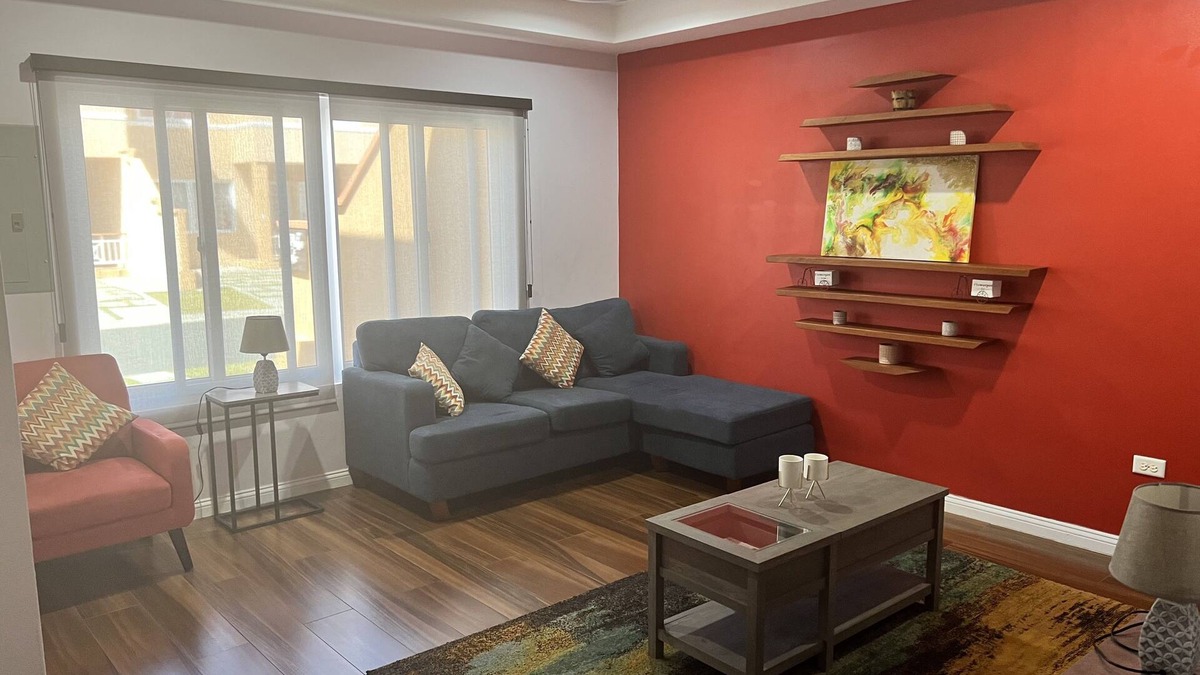 Mt. Pleasant House | Modern townhouse w/pool located 5 mins from beach!