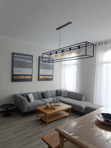Laken Apartment | Modern Triplex 140m2 - 4 bedrooms, 1 living room & 2 bathrooms - 8 people in Brussels city