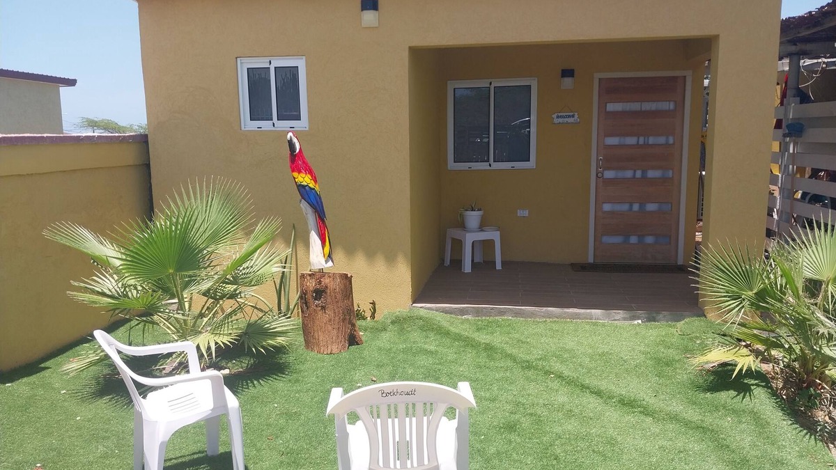 Standard Ville Apartment | Modern tropical studio🌴🌺 Located in San Nicolas📍🗺– 5 min from Baby Beach🏖☀️