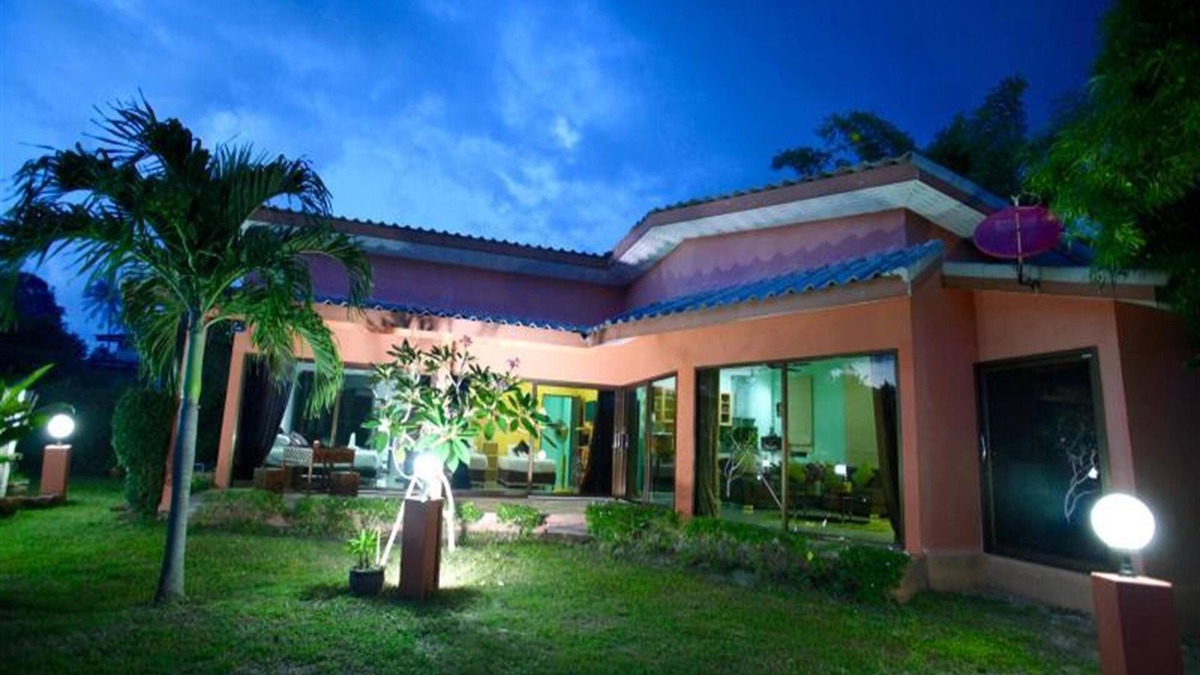 Thong Sala Villa | modern true beach front villa