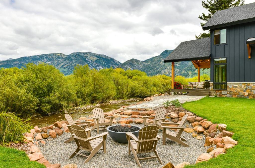 Turnerville House | Modern Turnerville Cabin with Hot Tub and Scenic Views