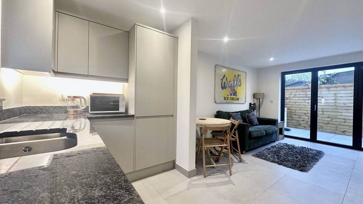 Peasedown Saint John House | Modern two bedroom house