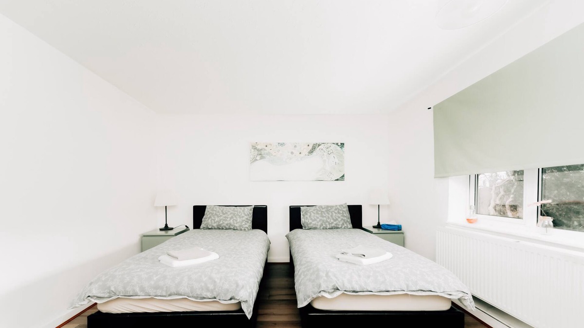 Walberswick Cabin | MODERN TWIN STUDIO IN WALBERSWICK