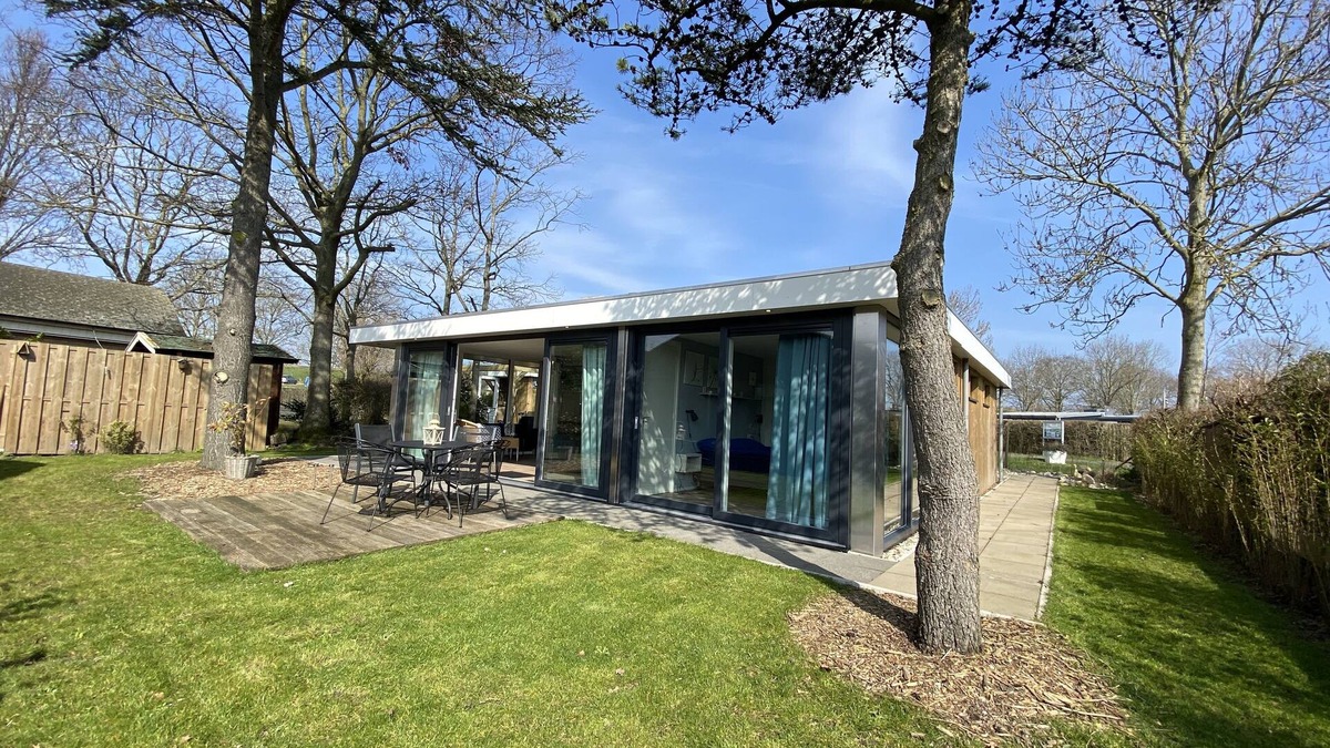 Brouwershaven House | Modern und neu Eingerichtet und Renoviert