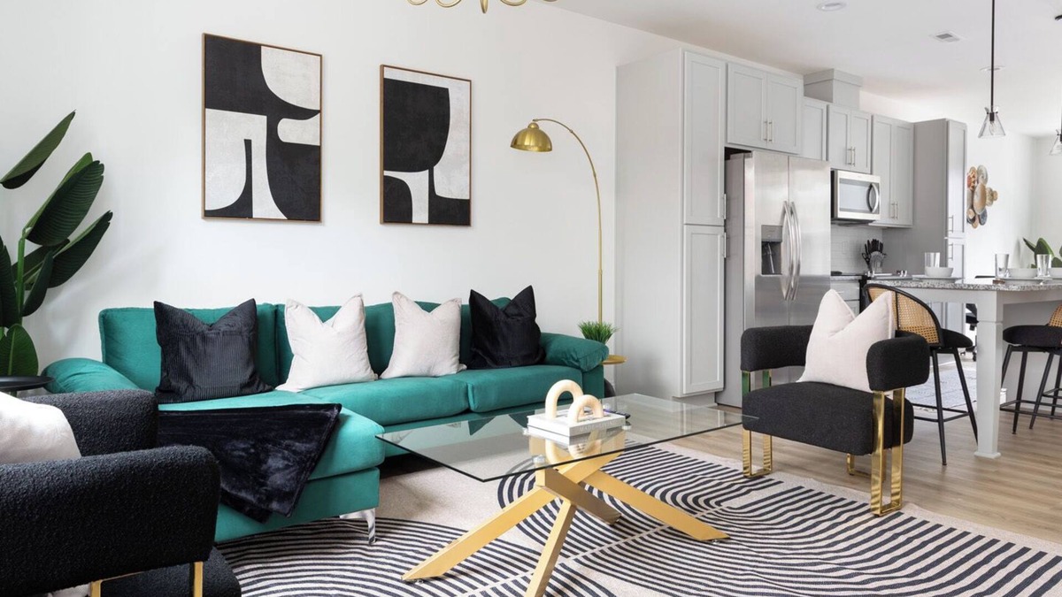 Northeast Raleigh House | Modern Upscale 4-bedroom condo in Raleigh!
