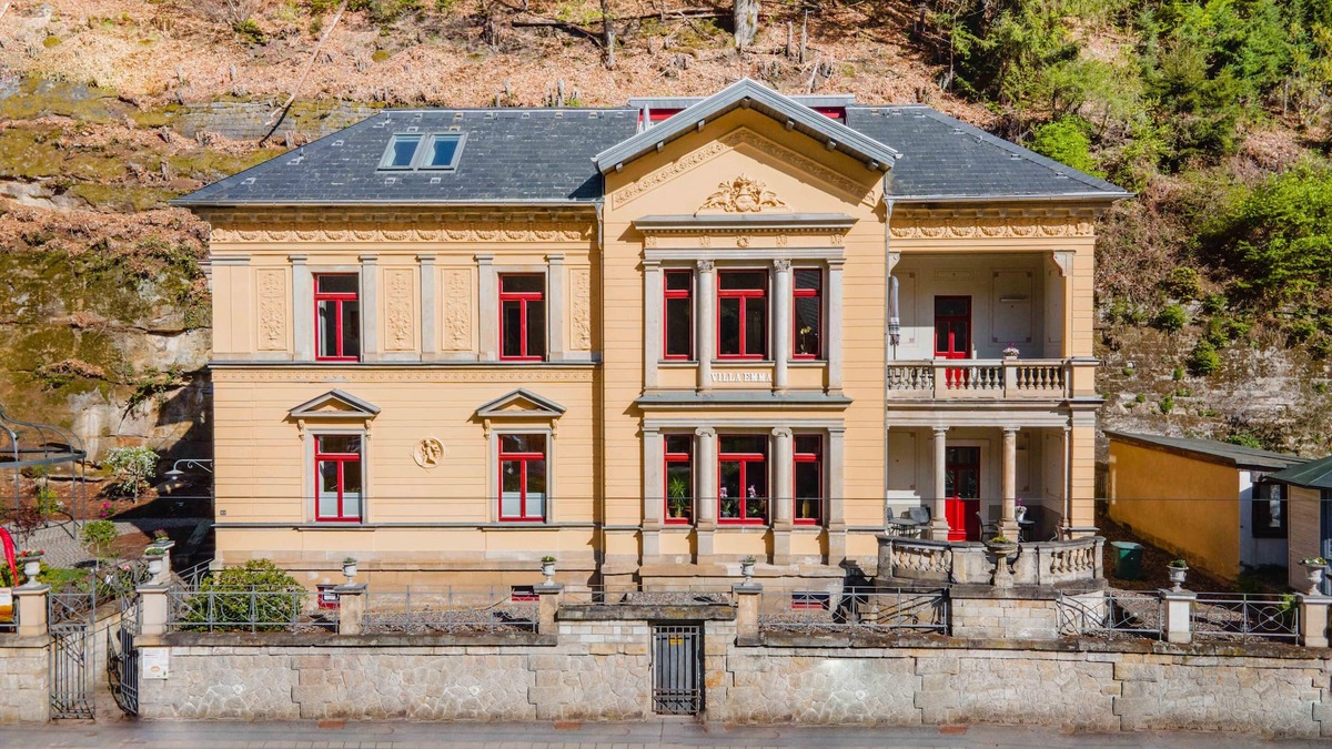 Bad Schandau Apartment | Modern vacation apartment 4 in Villa Emma for 2 people