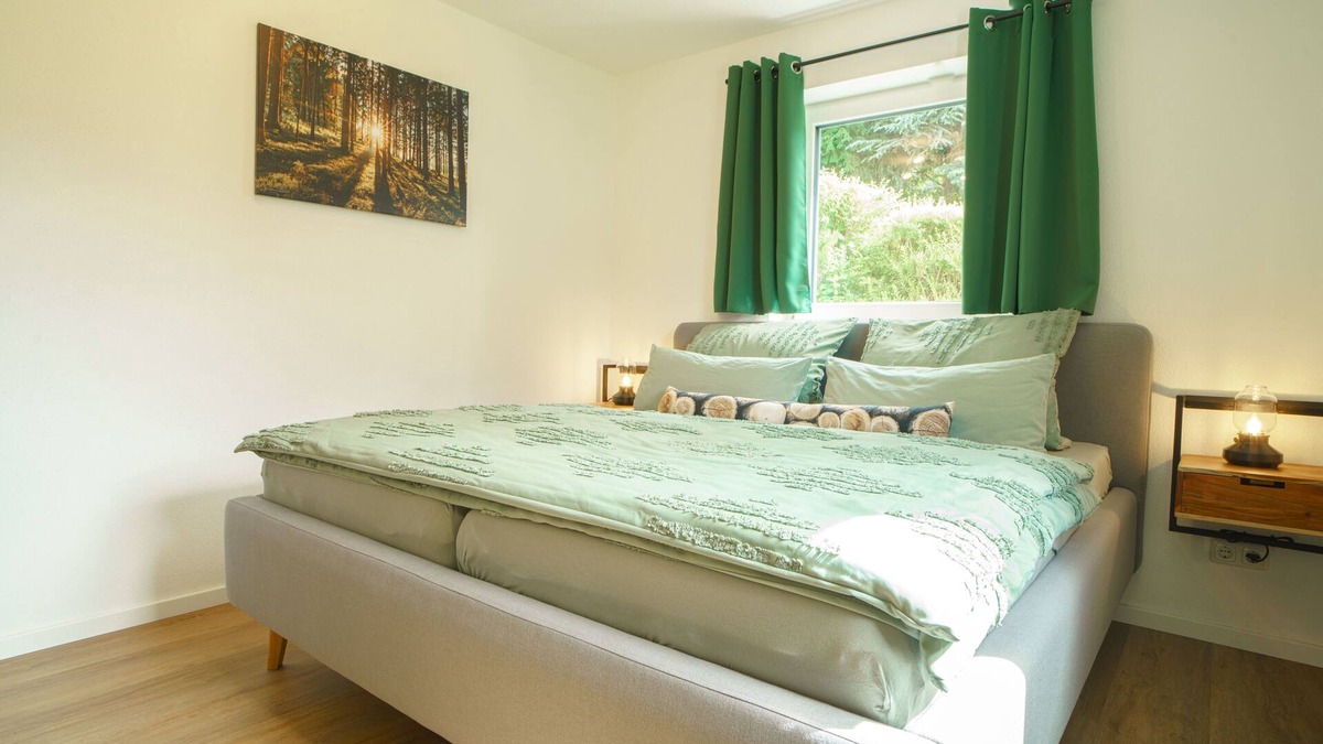 Waldershof Apartment | Modern vacation apartment (60sqm) for 4 people with garden access