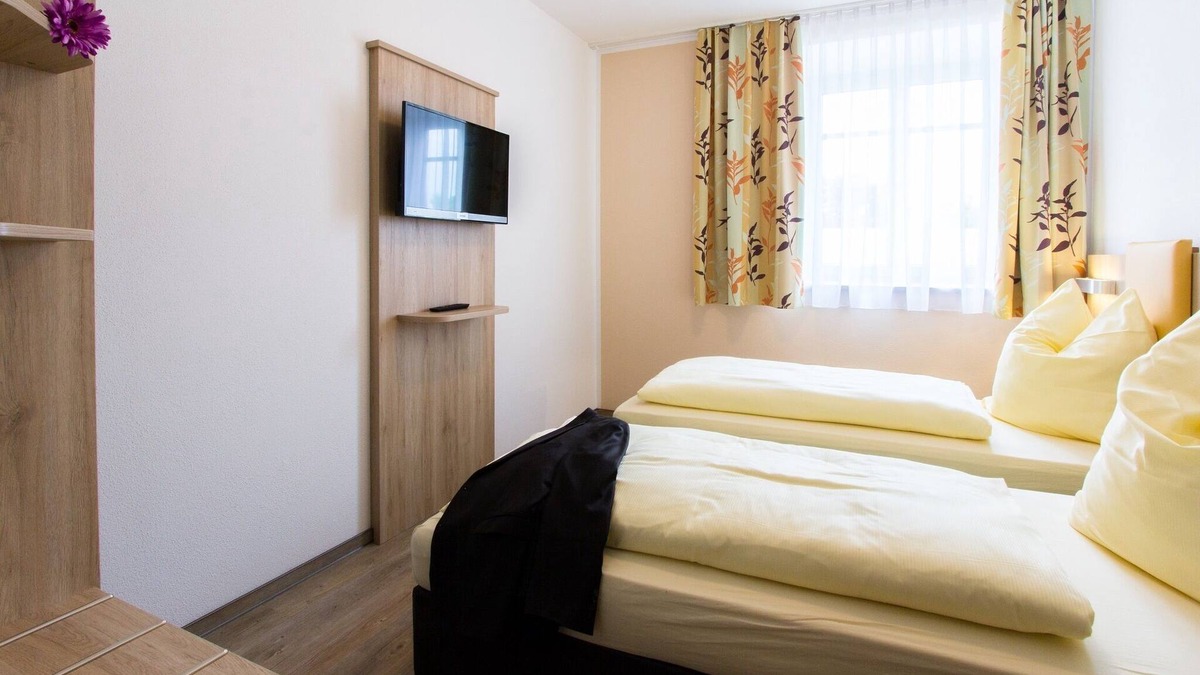 Altdorf Apartment | Modern vacation apartment with two separate bedrooms