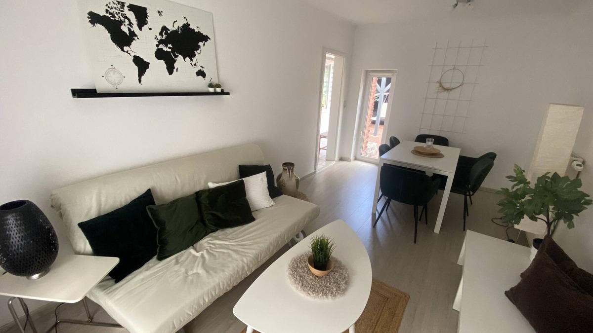Center Apartment | Modern vacation apartment "Siebenschläfer" (1 km to the center/ZOB)